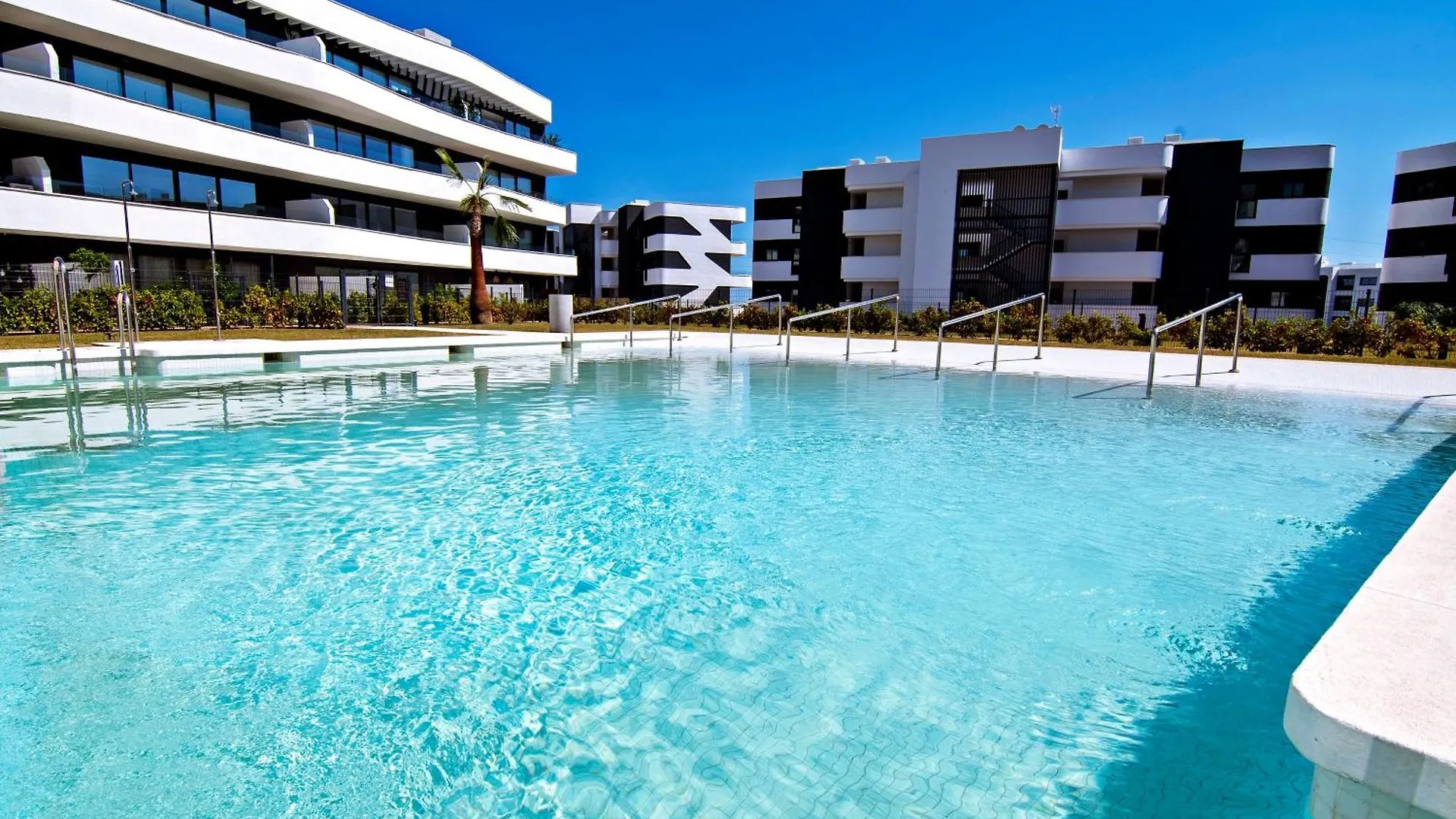Mara'S Apartments Higueron West - Beach And Sport - Terrace With Afternoon Sun فوينخيرولا إسبانيا