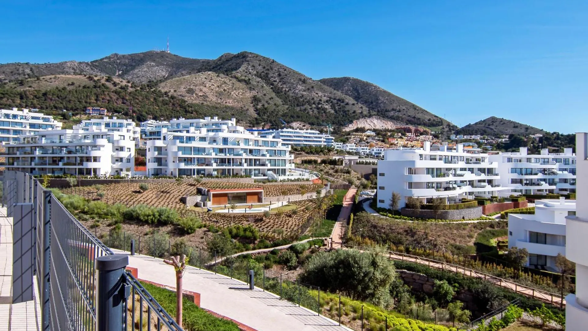 Mara'S Apartments Higueron West - Beach And Sport - Terrace With Afternoon Sun Fuengirola
